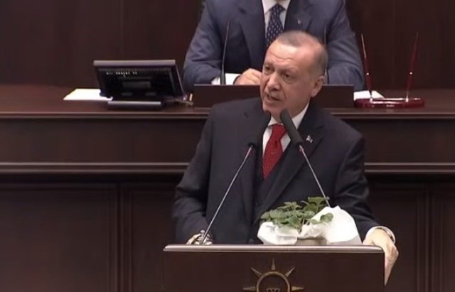 Erdoğan: Darbeci Hafter kalktı, masada yalan darbe yaparak Moskova'yı terk etti