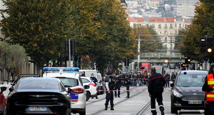 Fransa'da bir kilise yakınlarında bıçaklı saldırı: 3 kişi hayatını kaybetti