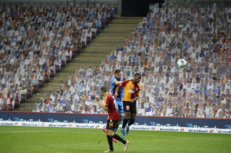 Galatasaray sahasında Trabzonspor'a 3-1 yenildi