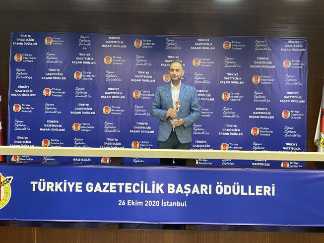 Gazeteci Murat Ağırel yılın köşe yazarı seçildi