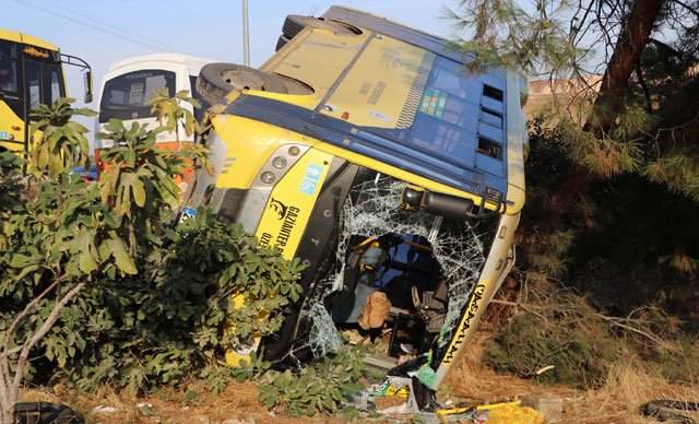 Gaziantep’te yolcu minibüsü devrildi: 14 yaralı