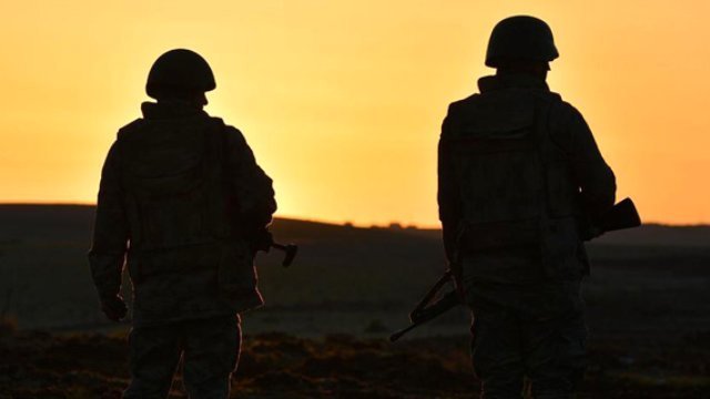 Hakkari'den acı haber: 2 asker şehit oldu