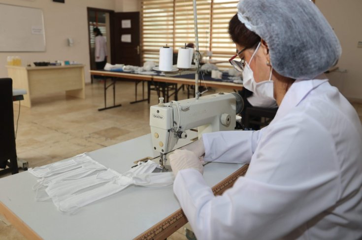 Hatay Büyükşehir Belediyesi maske üretimine başladı