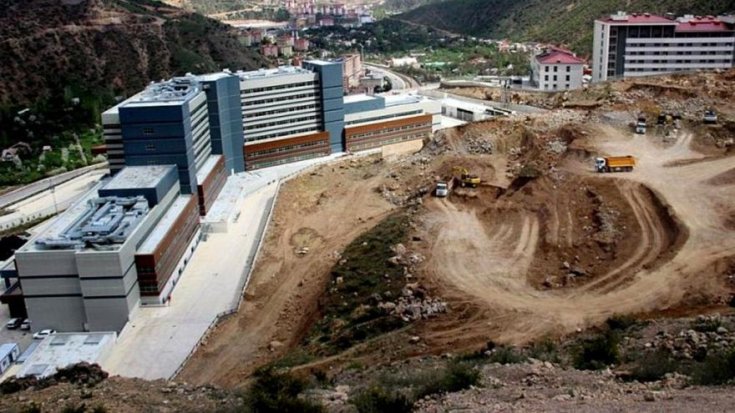 'Heyelan bölgesine 729 konut yapılacak' iddiası