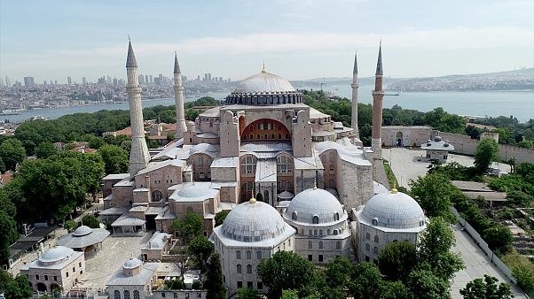 Hukukçulardan Ayasofya açıklaması: Cumhuriyet hukuku bu kararla hiçe sayıldı