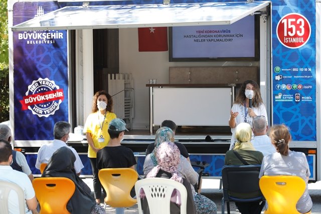 İBB İstanbul'un her köşesinde Covid-19 eğitimi veriyor