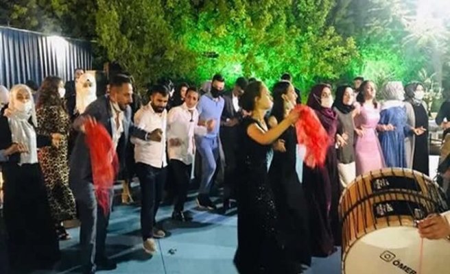 İçişleri Bakanlığı'ndan 'düğün' genelgesi: 4 Eylül'den itibaren sokak düğünü ve kına gecesi yasak, nikahlar 1 saatte tamamlanacak