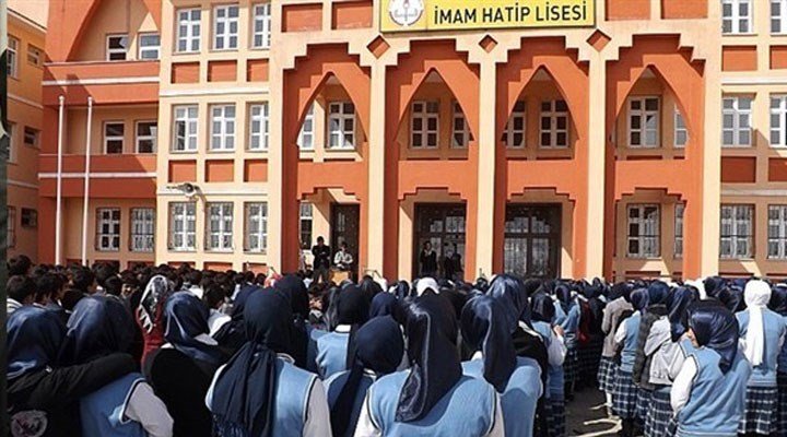 İmam hatip liselerini tercih edenlerin sayısı azalıyor