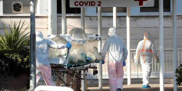 İtalya'da koronavirüsten hayatını kaybedenlerin sayısı 10 bini geçti