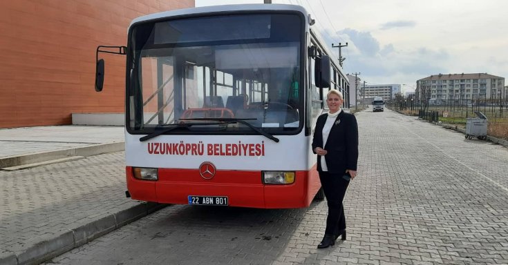 İzmir Büyükşehir Belediyesi, Uzunköprü Belediyesi'ne otobüs hibe etti