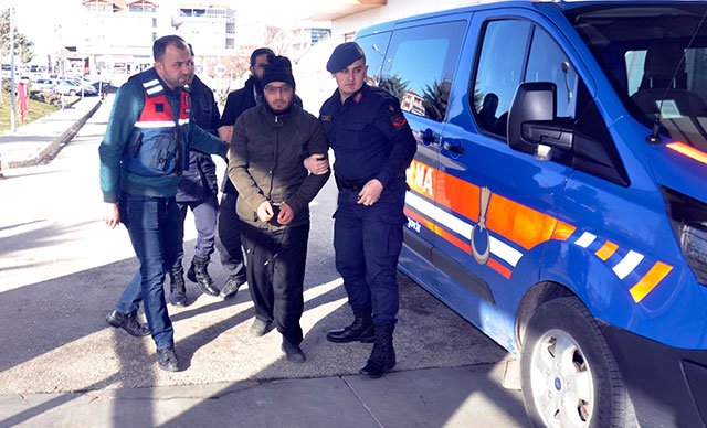 Karaman'da IŞİD operasyonu: 8 gözaltı
