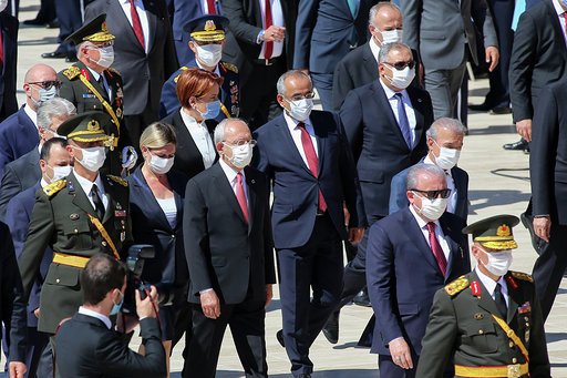 Kılıçdaroğlu 30 Ağustos resmi törenine katıldı