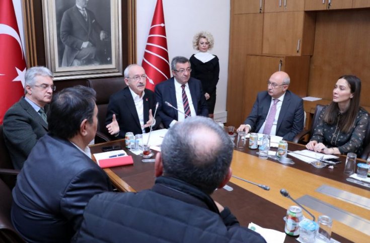 Kılıçdaroğlu, Kombassan mağdurlarıyla bir araya geldi