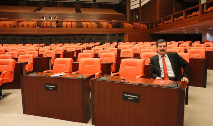 Meclis oturumuna sadece Erkan Baş katıldı