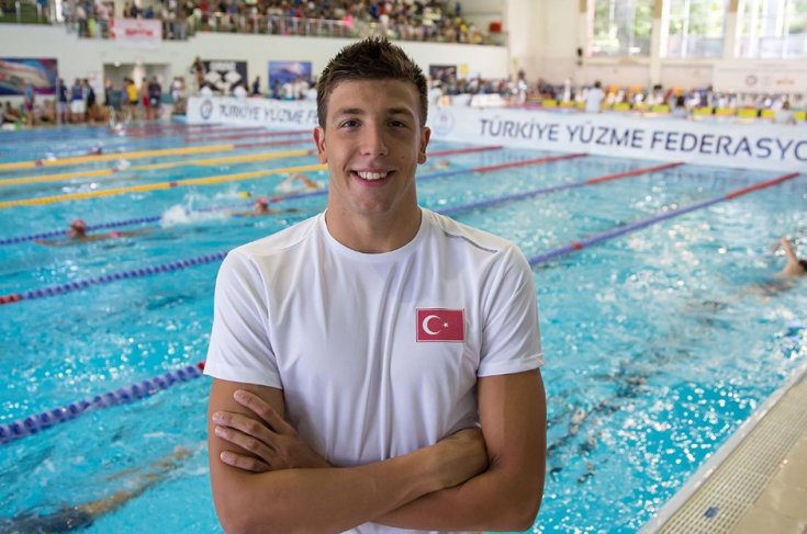Milli yüzücü Emre Sakçı Uluslararası Yüzme Ligi'nde birinci oldu