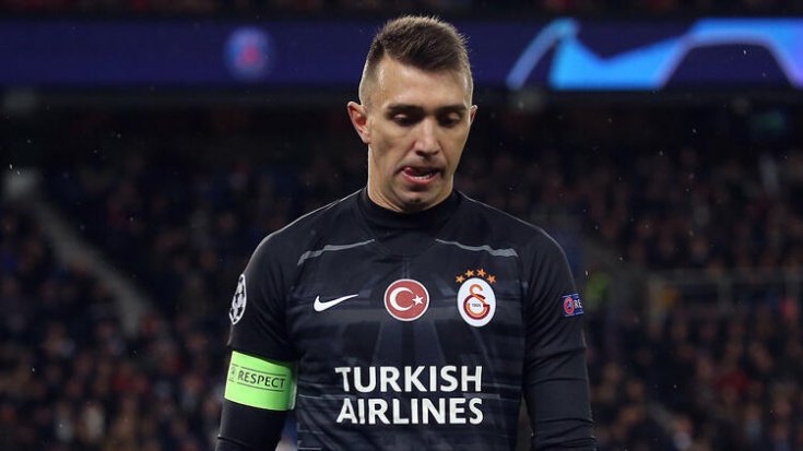 Muslera'ya yeni sözleşme! Maaşı düşünüyor