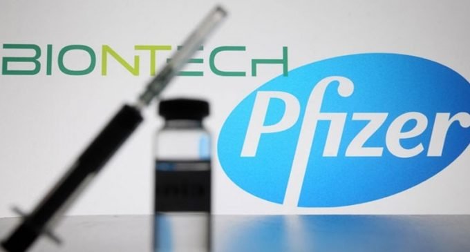 Pfizer ve BioNTech, koronavirüs aşısının piyasa onayı için Avrupa İlaç Ajansı’na başvuru yaptı