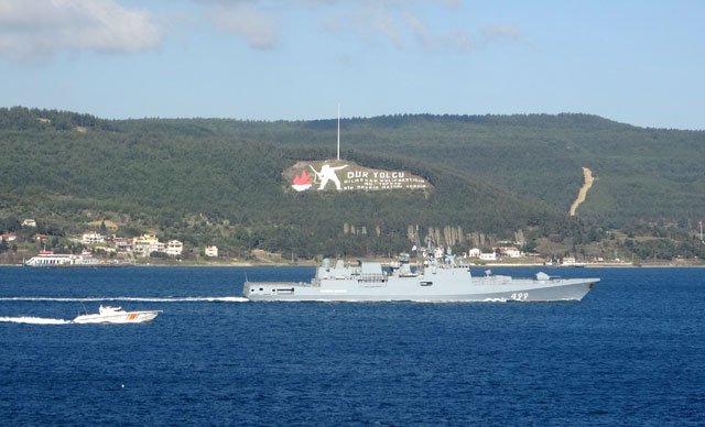 Rus savaş gemileri, Çanakkale Boğazı'ndan geçti