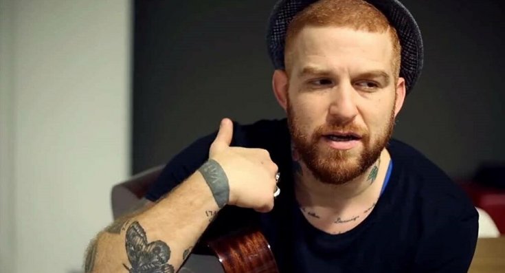 Şarkıcı Gökhan Özoğuz hakkında suç duyurusu Şarkıcı Gökhan Özoğuz hakkında suç duyurusu