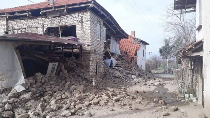 Unutulan depremzedeler 11 aydır devleti bekliyor