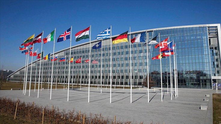 Yunan heyeti, NATO toplantısını neden terk ettiğini açıkladı