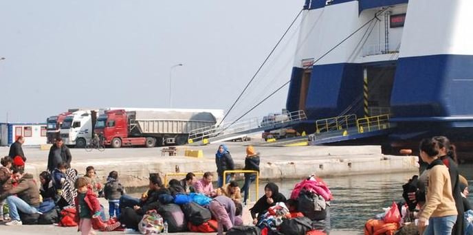 Yunanistan: Türkiye'ye günde 30 sığınmacı gönderiyoruz