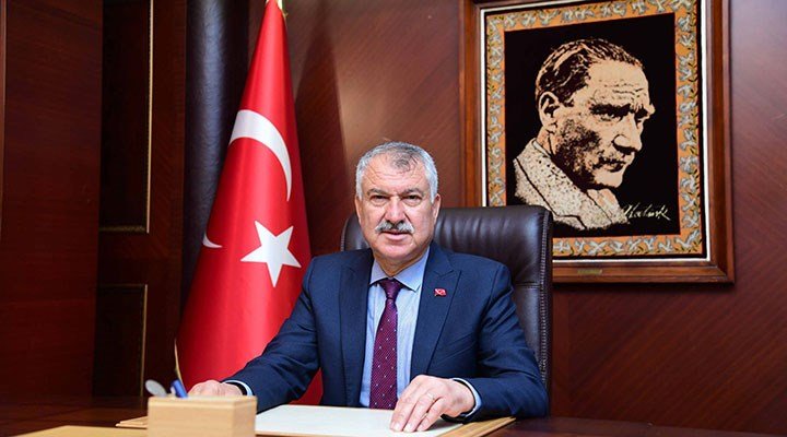 Zeydan Karalar duyurdu: Adana Büyükşehir Belediyesi'nde asgari ücret an az 3 bin 100 lira olacak