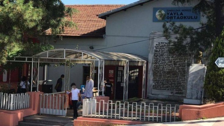 Zonguldak'ta öğrencide koronavirüs çıktı, 24 öğrenci ve 2 öğretmene karantinada