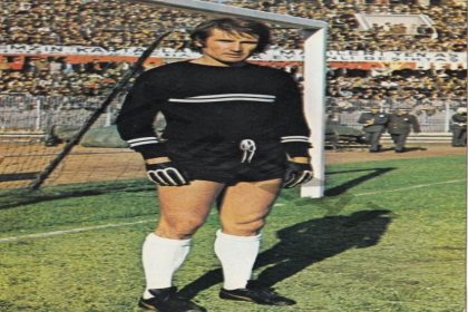 Beşiktaş, Sabri Dino'yu unutmadı