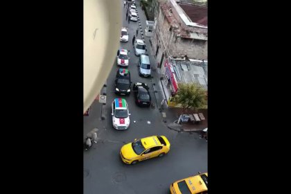 Ermeni Patrikhanesi sokağında 'Azerbaycan' protestosuna siyasi partilerden tepki geldi