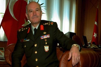 Eski Kara Kuvvetleri Komutanı Aytaç Yalman hayatını kaybetti