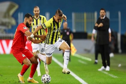 Fenerbahçe sahasında Yeni Malatyaspor'a 3-0 yenildi