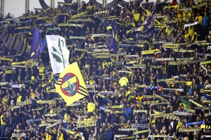 Fenerbahçe'den hakem kararlarına tepki: Bunu yapanlar, yaptıranlar koltuklarında rahat oturduklarını düşünüyorlardır ama yanlarına bırakmayacağız