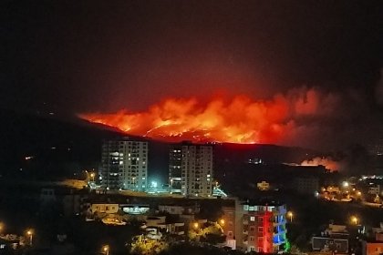 Hatay Yanıyor! Orman Genel Müdürlüğü açıkladı; Türkiye'nin dört bir yanından ekiplerimiz #Hatay'a sevk edildi