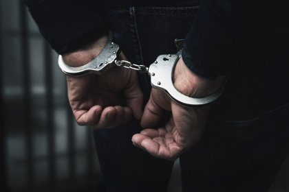 HDP'ye karşı yürütülen 6-8 Ekim olayları soruşturması kapsamında gözaltına alınan 20 kişiden 17'si tutuklandı; Kars Belediye Başkanı Ayhan Bilgen görevden uzaklaştırıldı