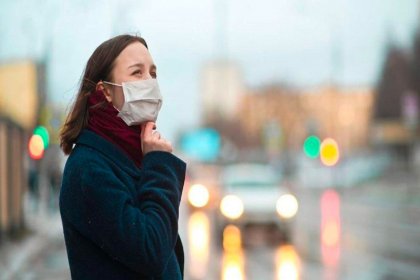 İzmir'de maske takma zorunluluğu getirildi