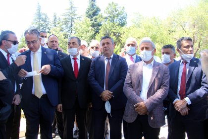 Lozan'ın yıldönümünde Anıtkabir'e dezenfekte bahanesiyle izin verilmemesi protesto edildi