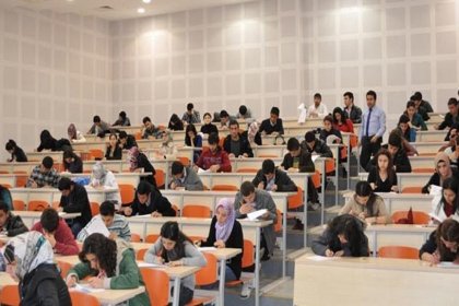 ÖSYM'den KPSS açıklaması: Covid-19 pozitif veya temaslı adaylar ayrı salonlarda sınava alınacak