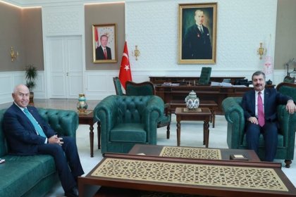 Sağlık Bakanı Koca, Liglerin devamı federasyonun kendi iradesinde