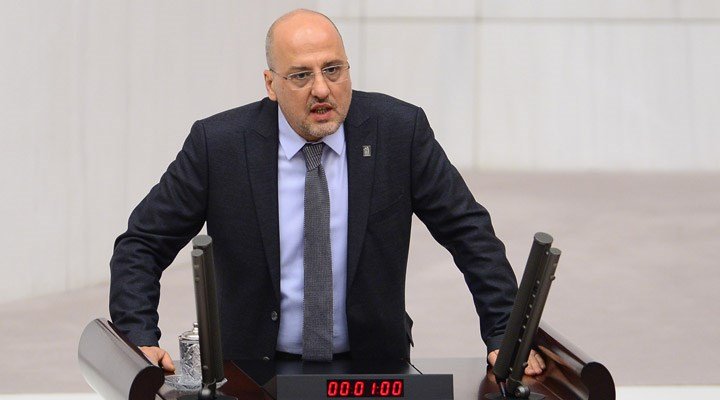 Ahmet Şık, Bahçeli hakkında suç duyurusunda bulundu Ahmet Şık, Bahçeli hakkında suç duyurusunda bulundu