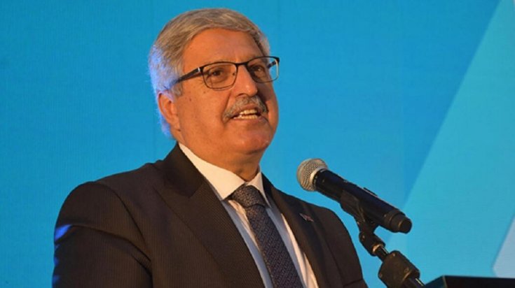 AKP Genel Başkan Yardımcısı: Ekonomimiz çok mu kötü beyler, her evde 2-3 telefon var AKP Genel Başkan Yardımcısı: Ekonomimiz çok mu kötü beyler, her evde 2-3 telefon var