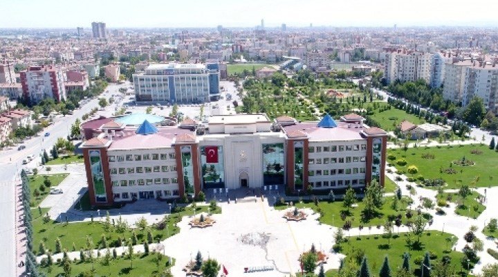 AKP'li belediyenin kasası müftünün emrinde