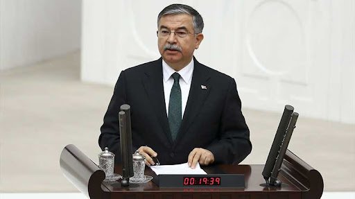 AKP'nin yeni grup başkanı İsmet Yılmaz oldu AKP'nin yeni grup başkanı İsmet Yılmaz oldu