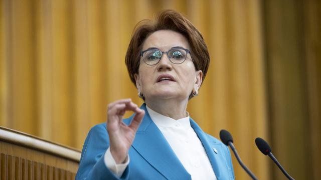 Akşener: İki uçağı satsalar Türkiye’nin bütün vilayetlerine ikişer bin kişilik birinci sınıf yurt yapabilirler Akşener: İki uçağı satsalar Türkiye’nin bütün vilayetlerine ikişer bin kişilik birinci sınıf yurt yapabilirler