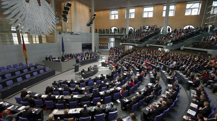 Almanya seçimlerinde parlamentoya girmeyi başaran Türkiye kökenli adaylar kimler?