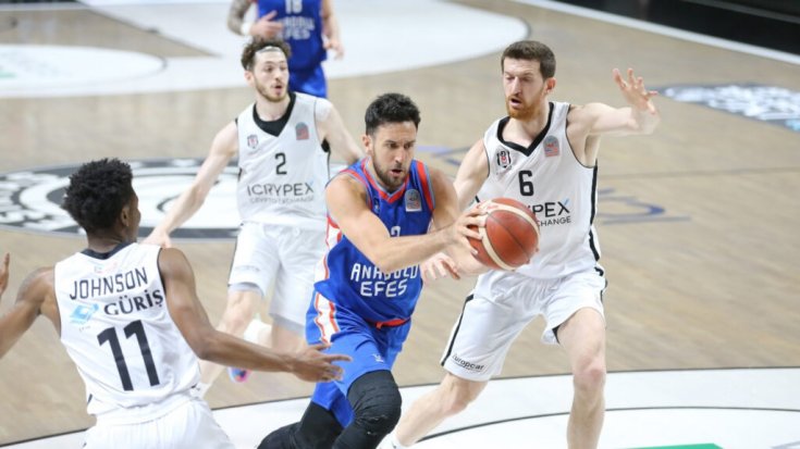 Anadolu Efes finale yükseldi