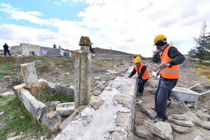 Ankara'da tarihi çeşme ve türbelerde restorasyon çalışmaları başladı