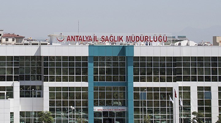 Antalya'da sağlık emekçilerinin izinleri durduruldu Antalya'da sağlık emekçilerinin izinleri durduruldu