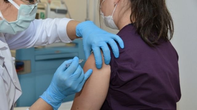 Aşı haritasında düşük riskli il sayısı 31'e yükseldi Aşı haritasında düşük riskli il sayısı 31'e yükseldi