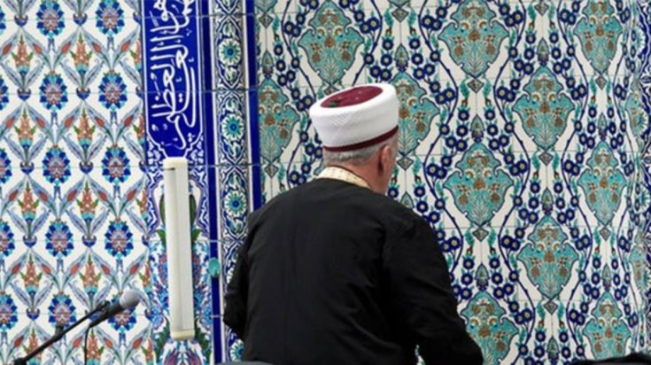 Aşı karşıtı imam açığa alındı